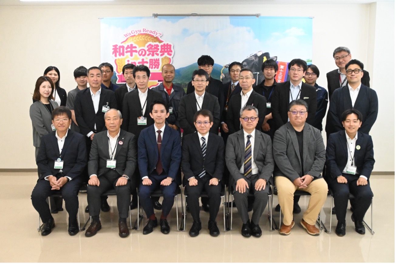 報告会後の集合写真